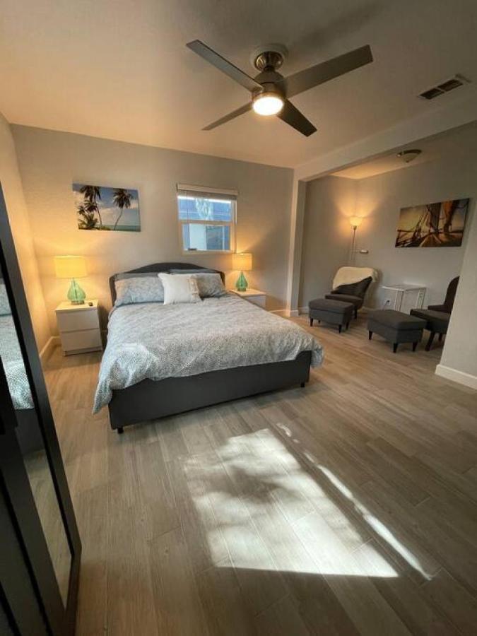 세인트피터즈버그 Family House In St Petersburg 아파트 외부 사진